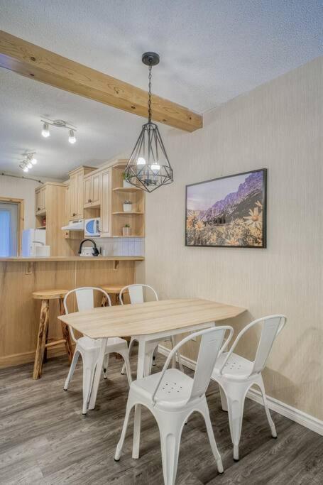 5 Mins To Banff - Cozy Townhome 2Br&2Bath - Banff Pass Included Canmore Exterior photo