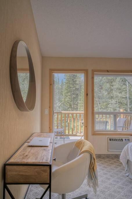 5 Mins To Banff - Cozy Townhome 2Br&2Bath - Banff Pass Included Canmore Exterior photo